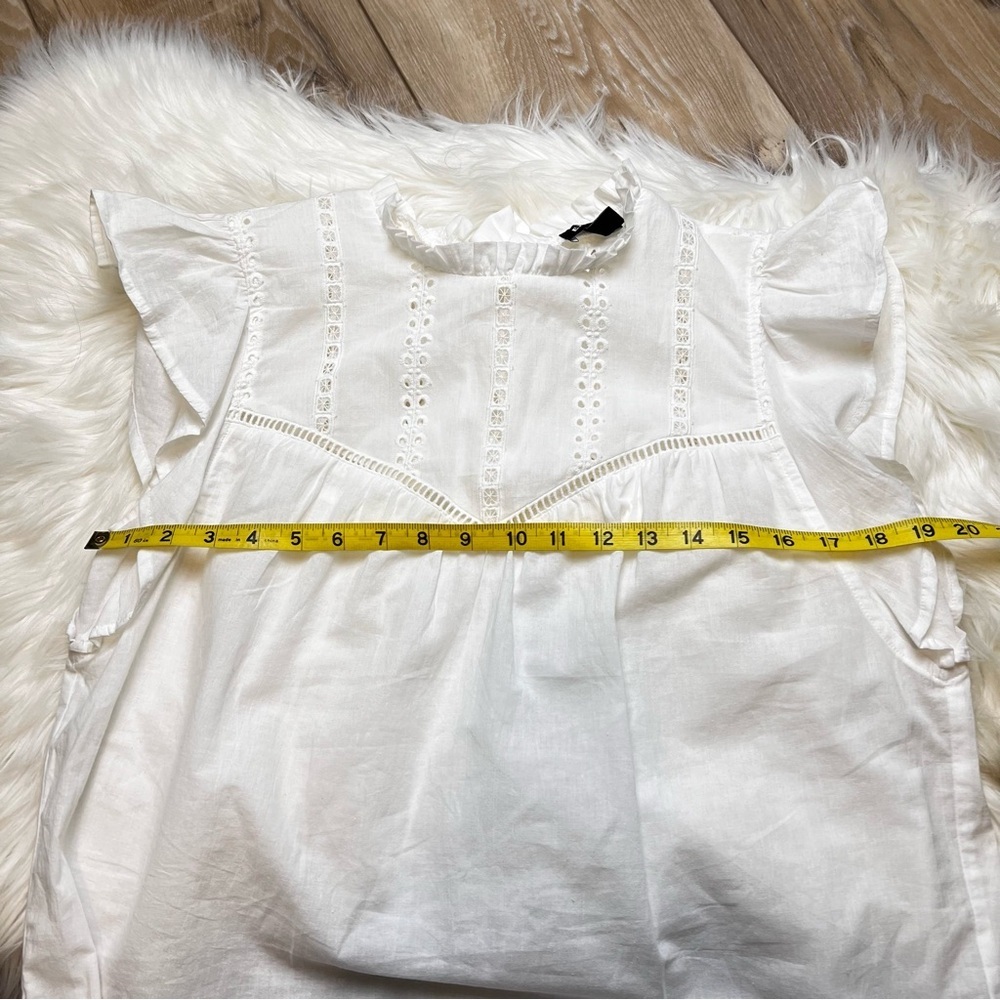 Express White Eyelet Lace Ruffle Top Blouse. Size Medium. EUC - Picture 5 of 7